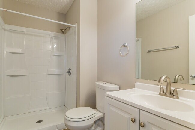 Building Photo - 1024 Esther Dr