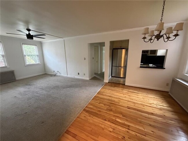 Building Photo - 840 Thorn St