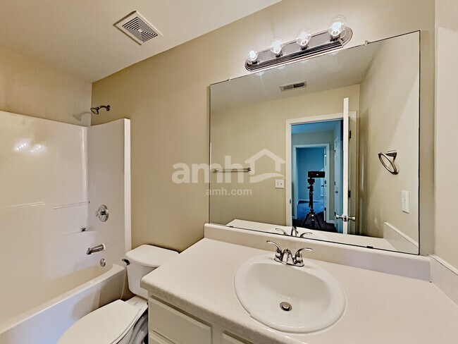 Building Photo - 1710 Tuftstown Ct