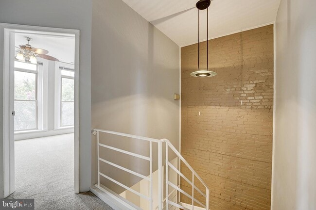 Building Photo - 1005 S Street NW Unit 1