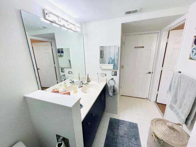 Building Photo - 1405 Tuscany Way