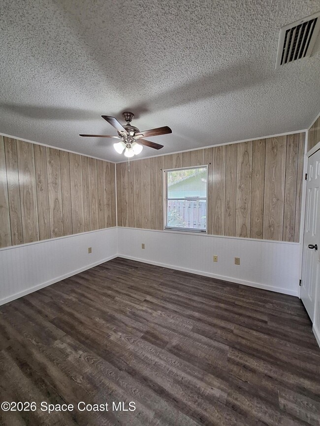 Building Photo - 246 Jepson St