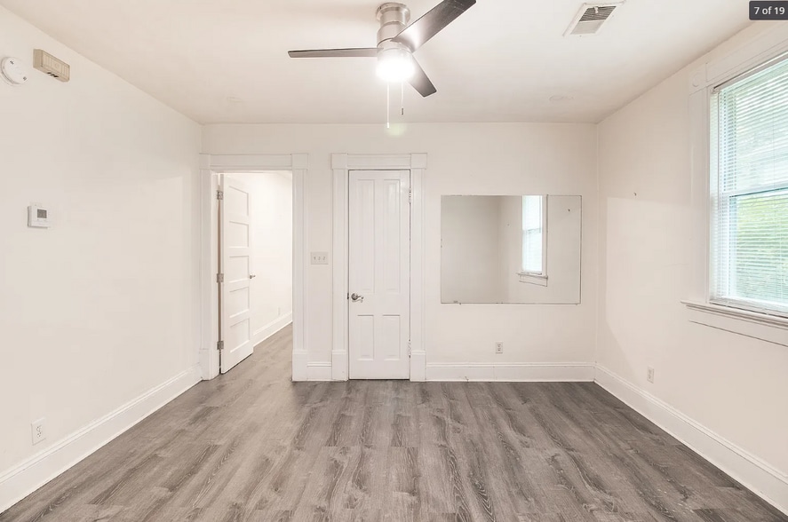 Building Photo - 689 Vernon Ave SE