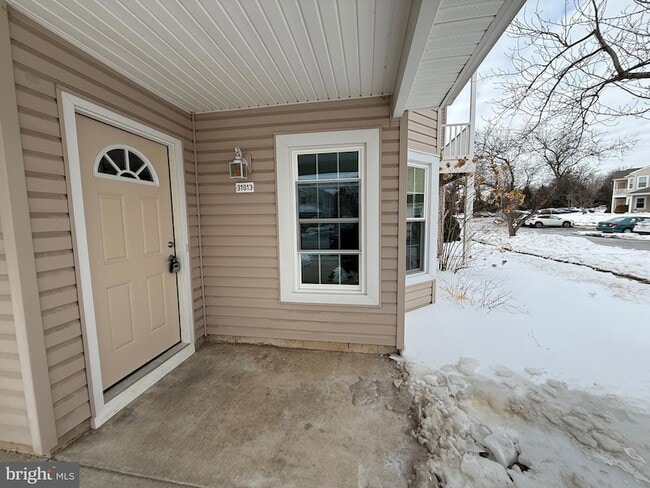 Building Photo - 31013 Bennett Pl