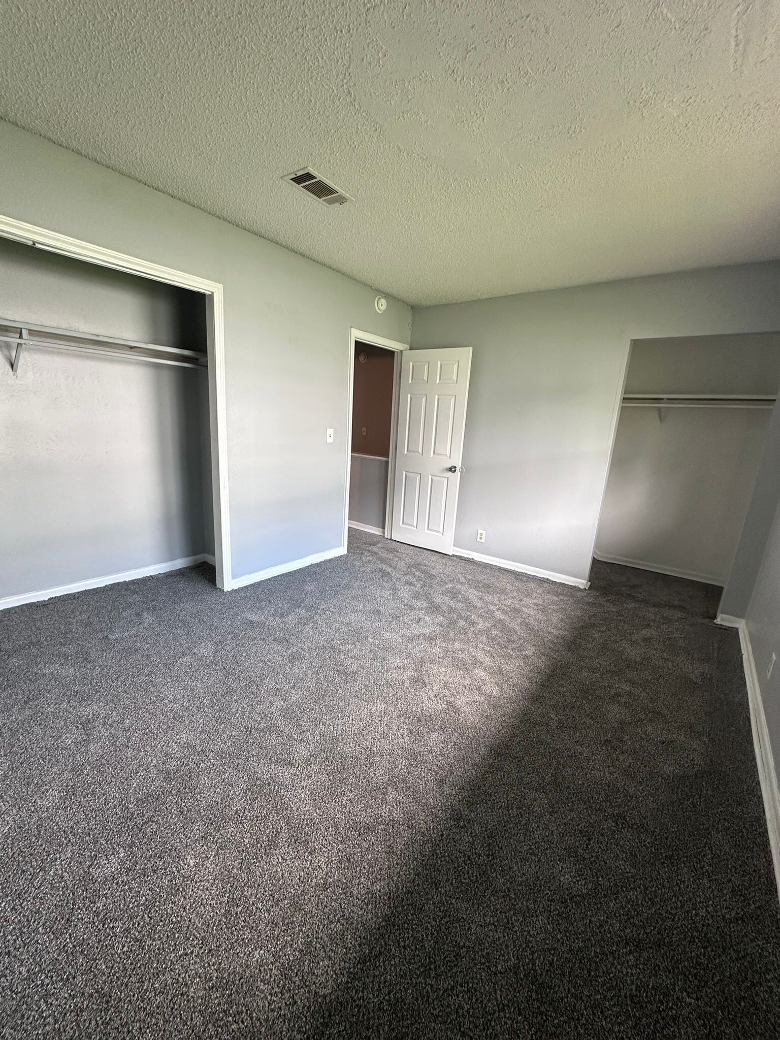 Building Photo - 270 Tampa Dr