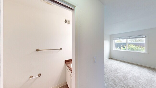 Building Photo - 402 Alameda del Prado