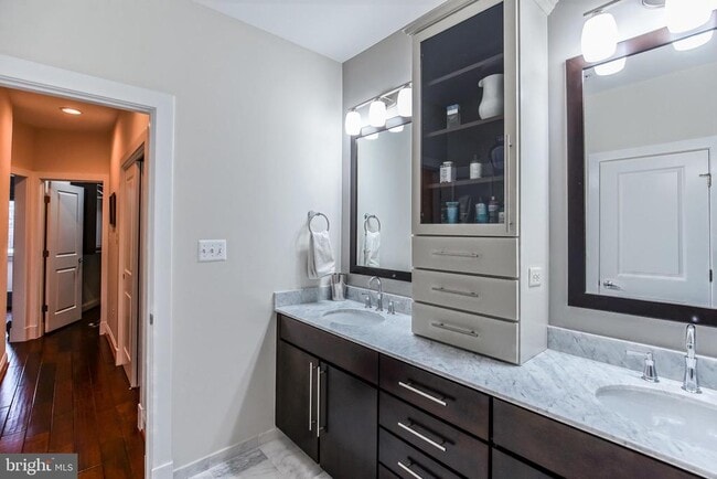 Building Photo - 1904 Vermont Ave NW