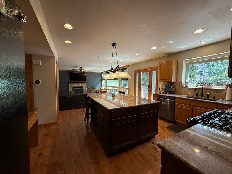 Building Photo - 15425 Holbein Dr