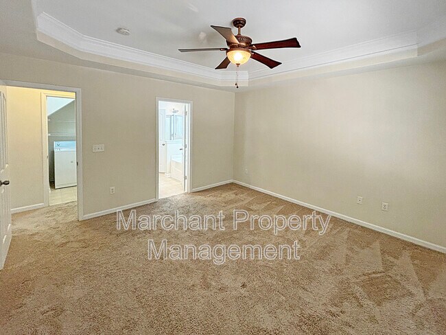 Building Photo - 304 Horsepen Way