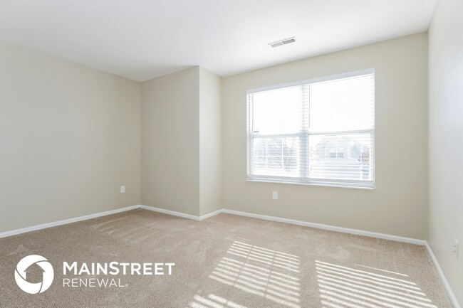 Building Photo - 11253 Liberty Landing Dr
