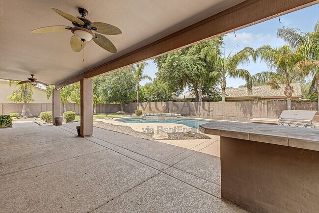 Building Photo - 2172 W Enfield Way