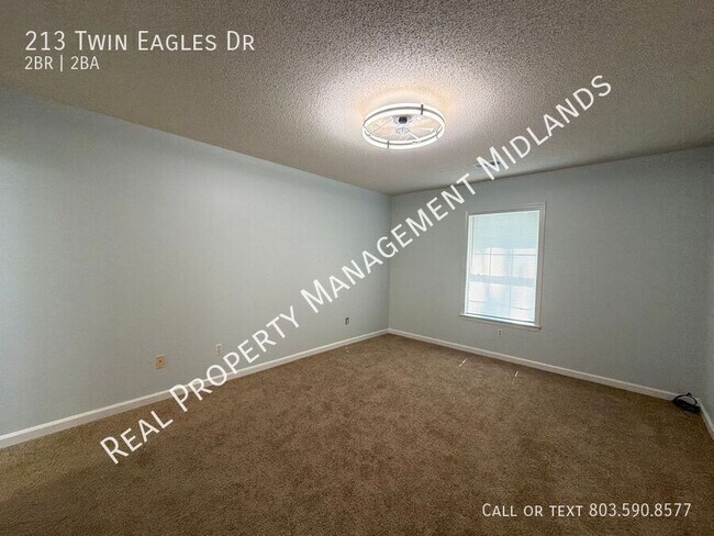 Building Photo - 213 Twin Eagles Dr