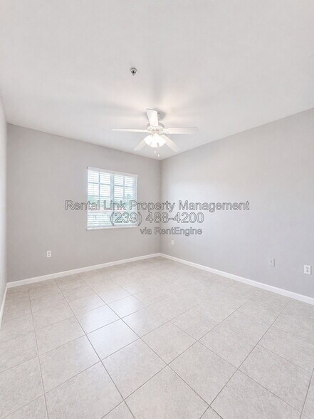 Building Photo - 13100 Bella Casa Cir