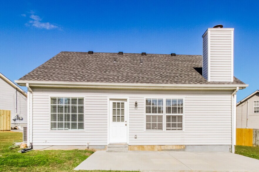 Building Photo - 205 Babe Ruth Cove