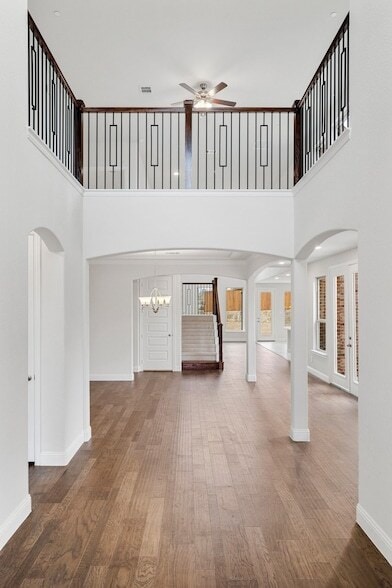 Building Photo - 310 Greystone Ct