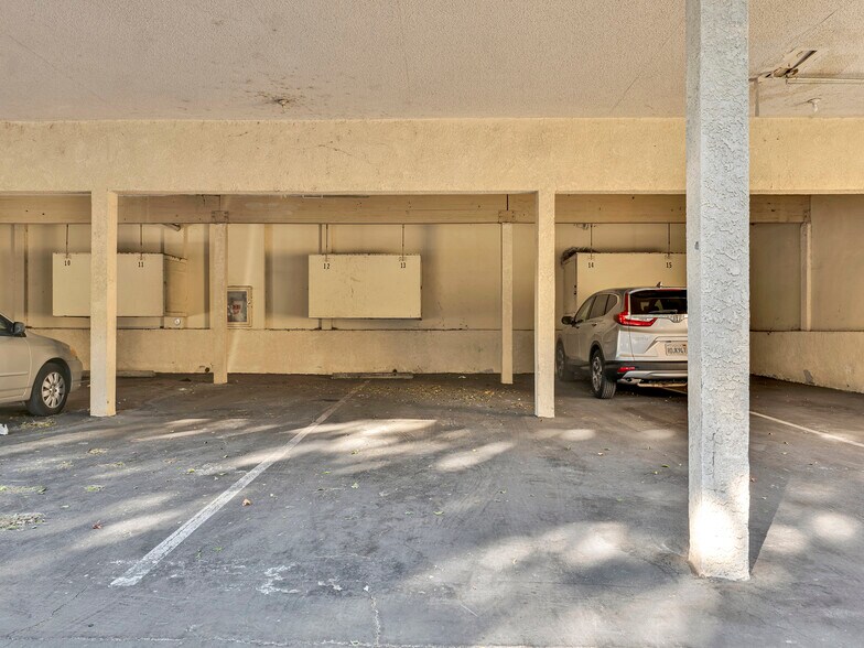 Building Photo - 7800 Topanga Canyon Blvd