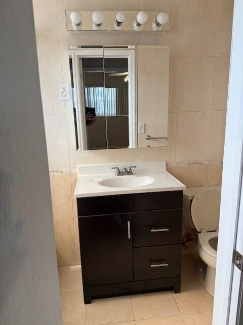 Building Photo - 330 N 65th Way