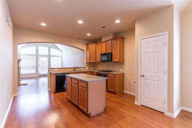 Building Photo - 2729 Tangerine Ln