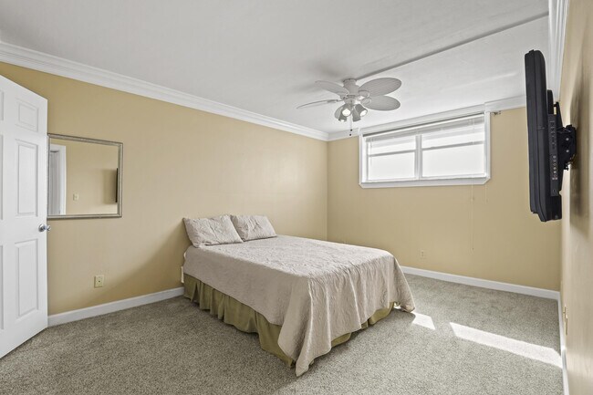 Building Photo - 109 Paradise Harbour Blvd