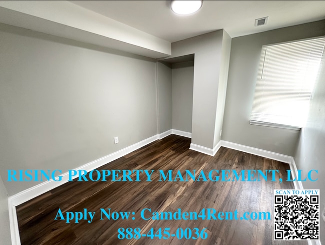 Building Photo - Newly Renovated 4 Bedroom 1.5 Bathroom home on a quiet block in Bergen Square.