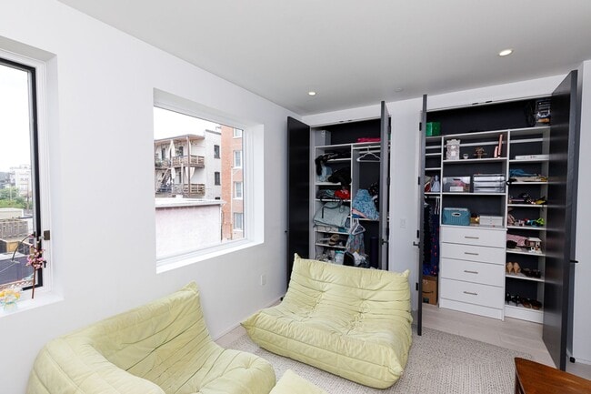 Building Photo - Modern Penthouse in Columbia Heights