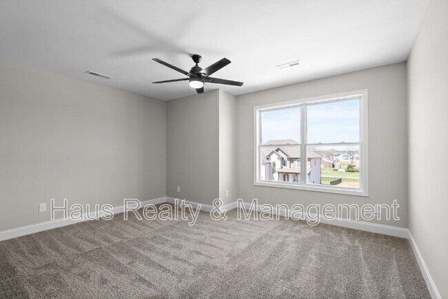 Building Photo - 248 Bluebell Dr