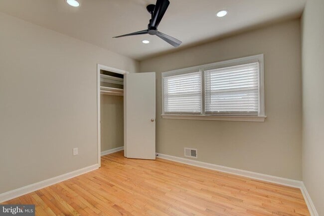 Building Photo - 106 North St NE