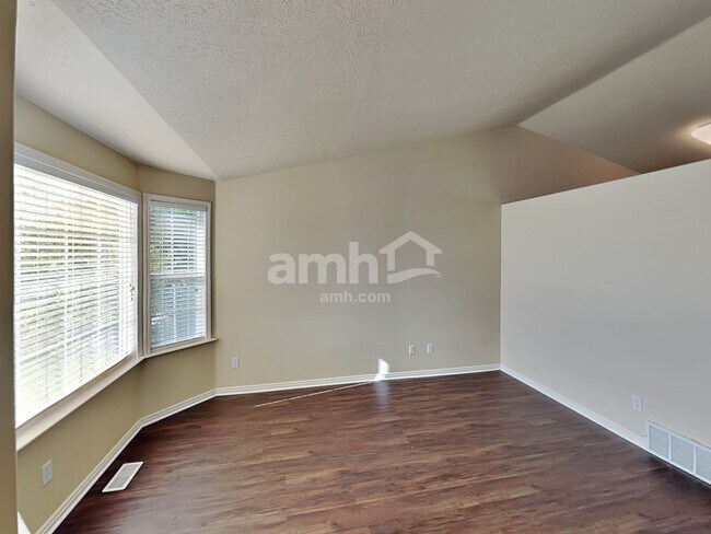 Building Photo - 2049 S Fremont Crest Ave W