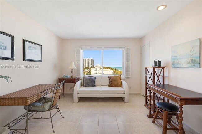 Building Photo - 2001 S Surf Rd