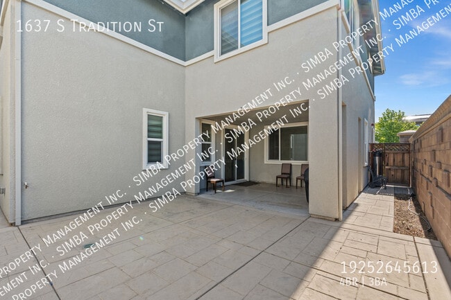 Building Photo - 1637 Tradition St