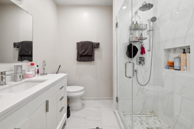 Building Photo - Nahcco