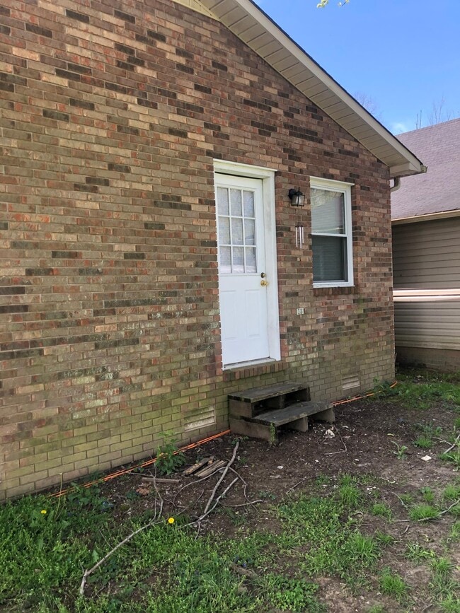 Building Photo - 1918 Bouton Bnd