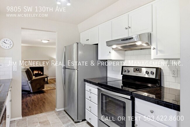 Building Photo - 9805 SW 130th Ave