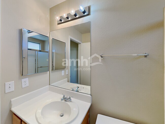 Building Photo - 193 Caswell Ct