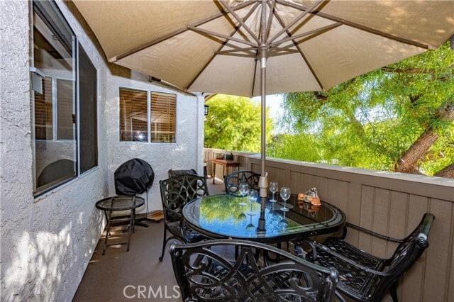 Building Photo - 10 Corniche Dr