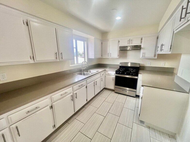 Interior Photo - Allegheny I