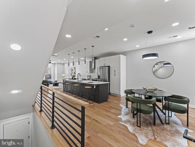 Building Photo - 4320 7th St NW