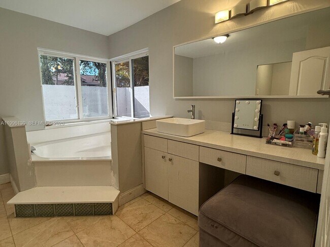 Building Photo - 311 NW 201st Ave