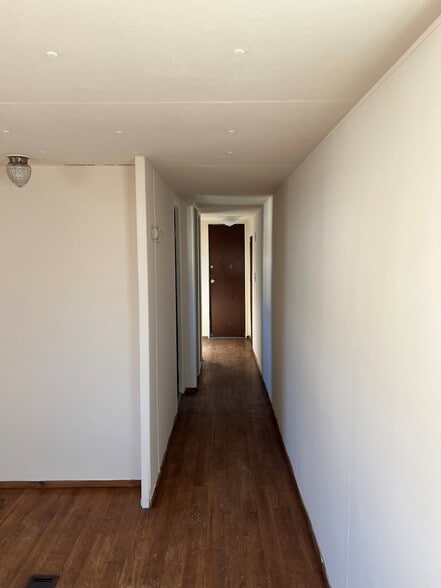 Building Photo - 12 Linkin Park