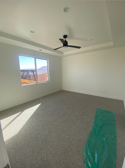 Building Photo - 1541 W 470 N