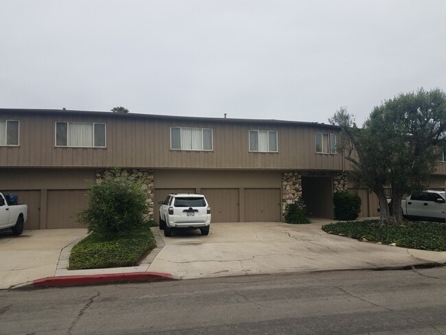 Building Photo - 121 Paseo De La Concha