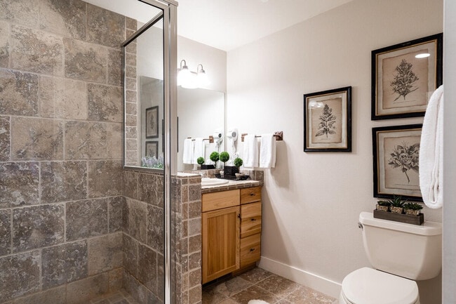 Building Photo - 4 Lower Saddle Ridge Rd