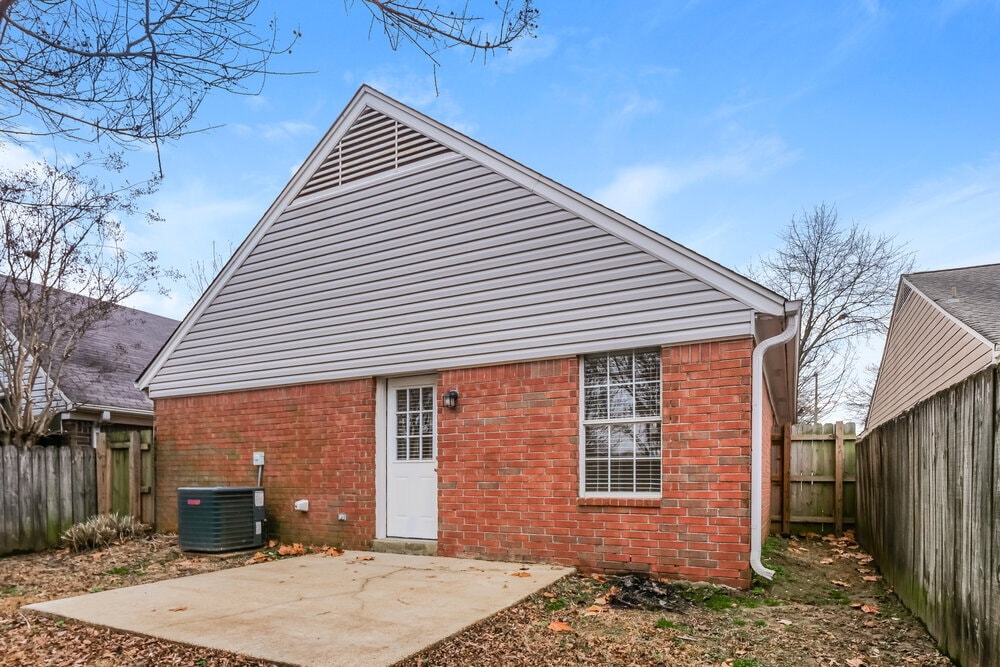Building Photo - 330 Avery Jordan Cove