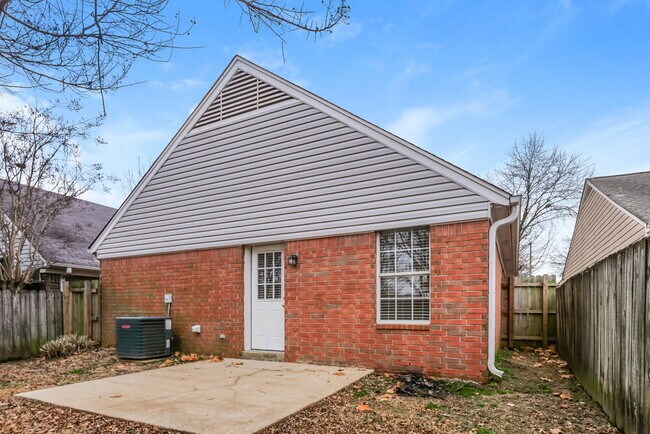 Building Photo - 330 Avery Jordan Cove