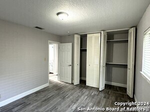 Building Photo - 3606 Versailles Dr