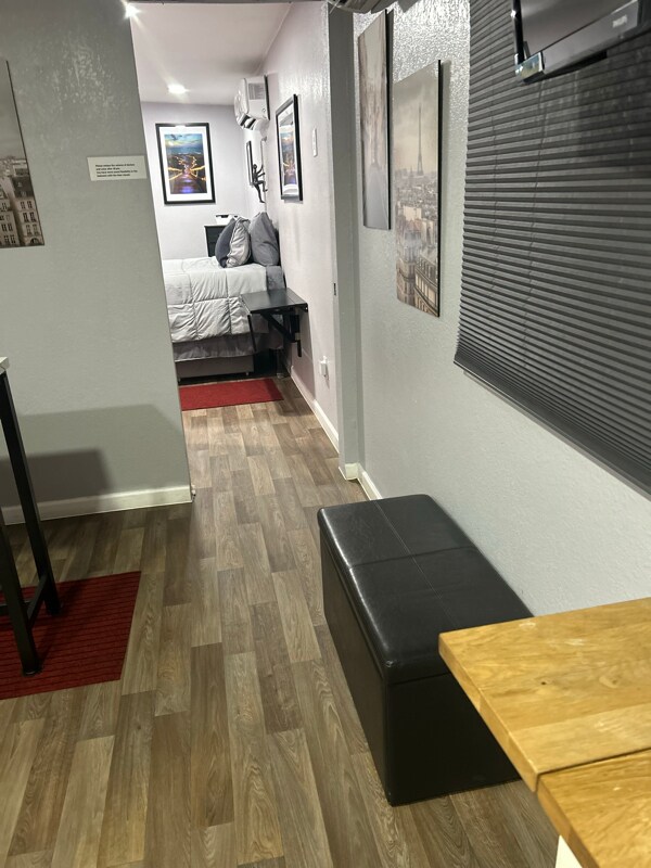 Building Photo - 2205 W Adams St