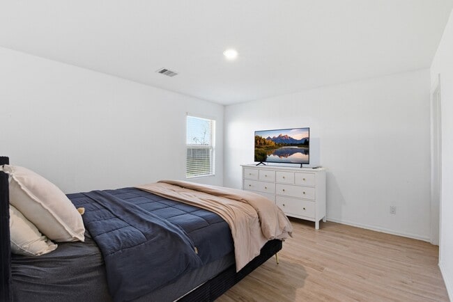 Building Photo - 14427 Woodcott Warren Wy