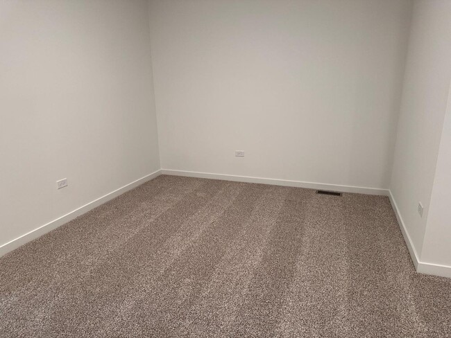 Building Photo - 2270 Barbera Dr