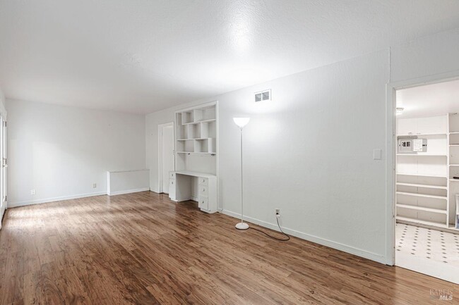 Building Photo - 153 Willow Ave