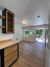 Building Photo - 11050 Sunset Ave